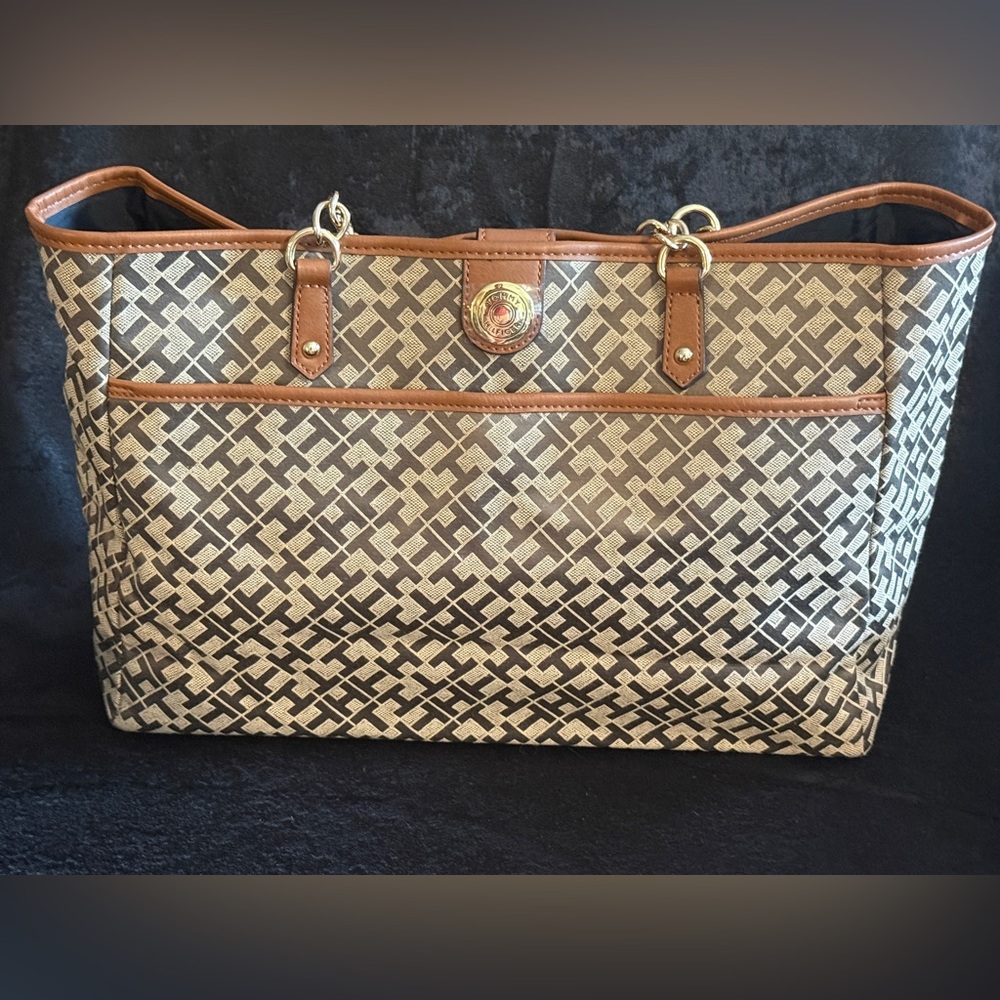 Tommy Hilfiger Brown and Tan Tote Bag with Signature Pattern-new without tags